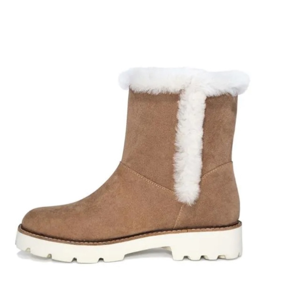 Nordic faux fur bootie